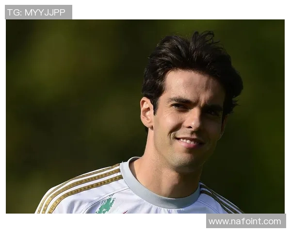 足球明星卡卡超清高清图集展现其辉煌职业生涯与精彩瞬间